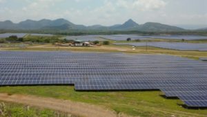 Glauco Diniz Duarte - como limpar placa solar fotovoltaica